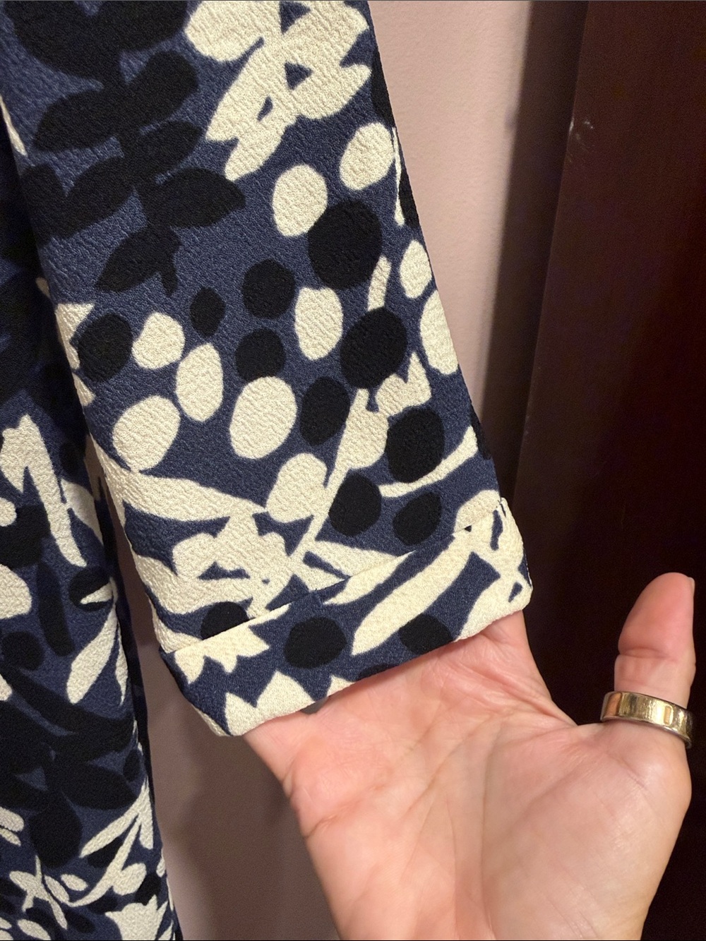 Boden Navy and Cream Floral-Print Long Sleeve Shift Dress - Picture 5 of 5